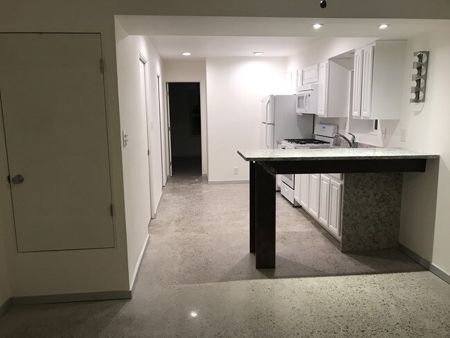Foto del edificio - 4404 Emory Rd