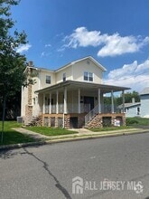 Building Photo - 68 Wilmot St