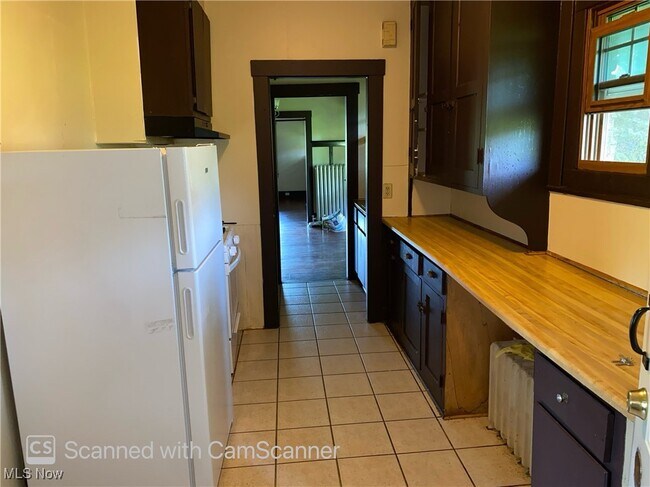 Foto del edificio - 280 Fairgreen Ave