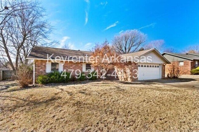 Foto del edificio - Beautiful Home in Springdale with Sunroom!