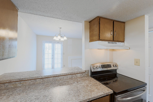 Building Photo - 411 Hermitage Dr