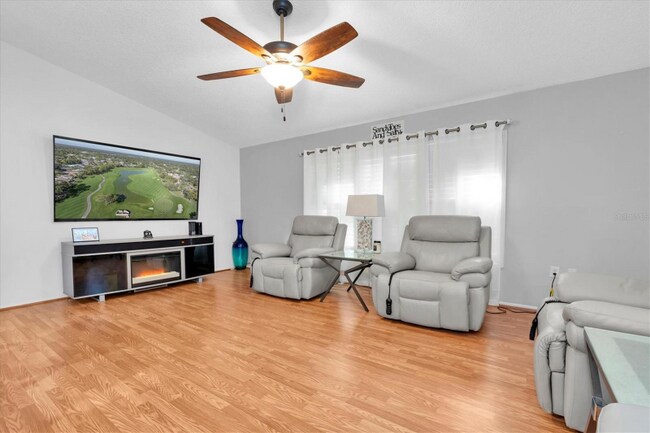 Foto del edificio - 7099 Pond View Ct