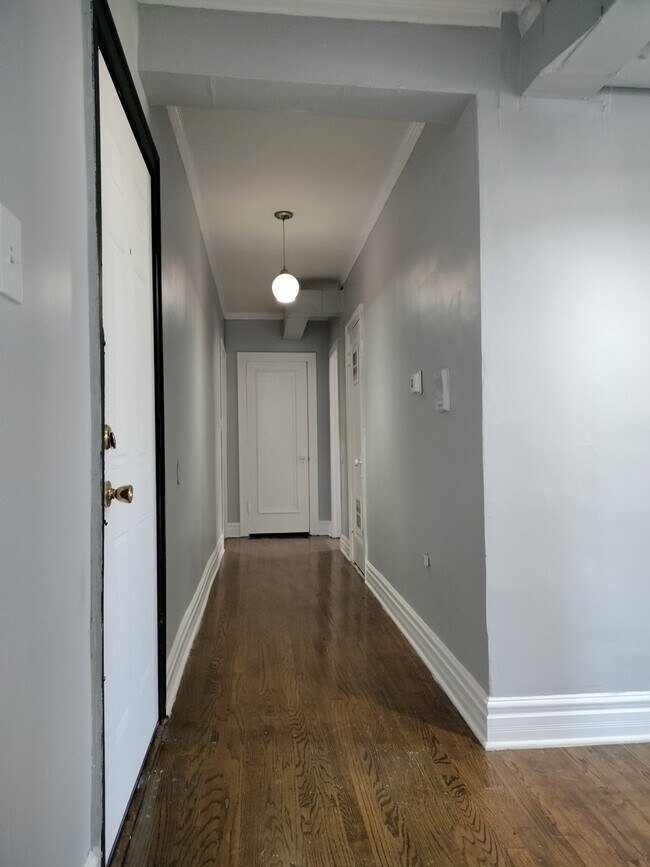 Foto del edificio - 8000 S Hermitage Ave