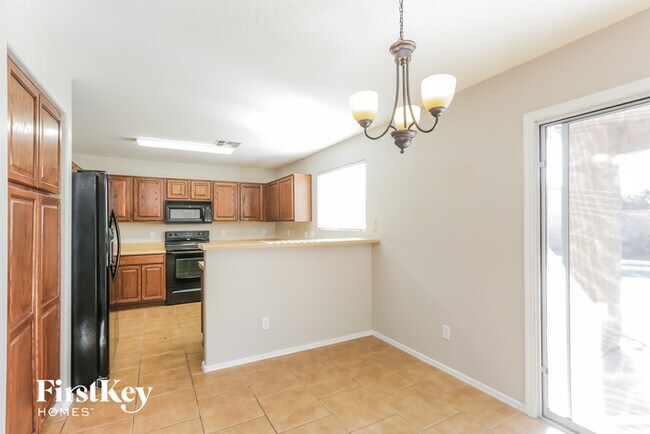 Building Photo - 22595 W Mesquite Dr