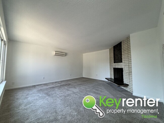 Foto del edificio - Freshly Remodeled 4 Bedroom Tacoma Rental ...