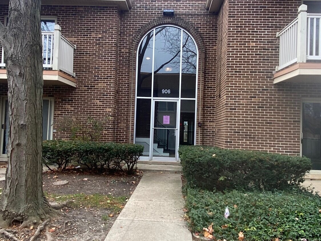 906 W Alleghany Dr Unit 2A, Arlington Heights, IL 60004 Condo for