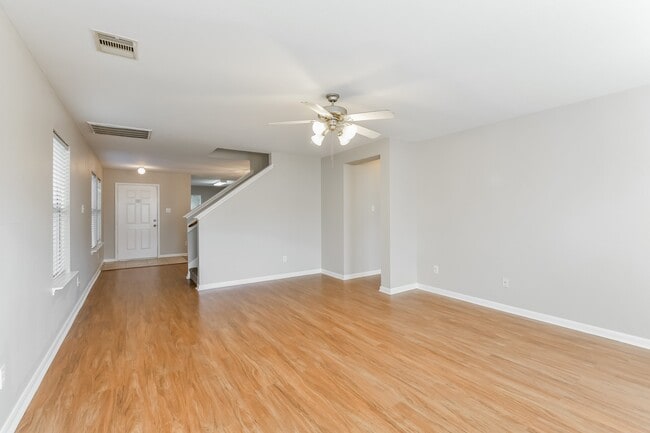 Foto del edificio - 21610 Rain Leaf Ct