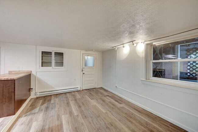 Building Photo - 5001 W 30th Ave