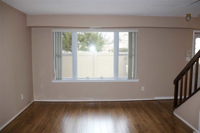 Building Photo - 231F Springmeadow Dr