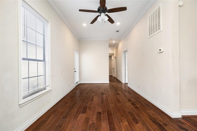 Foto del edificio - 1808 Fletcher St