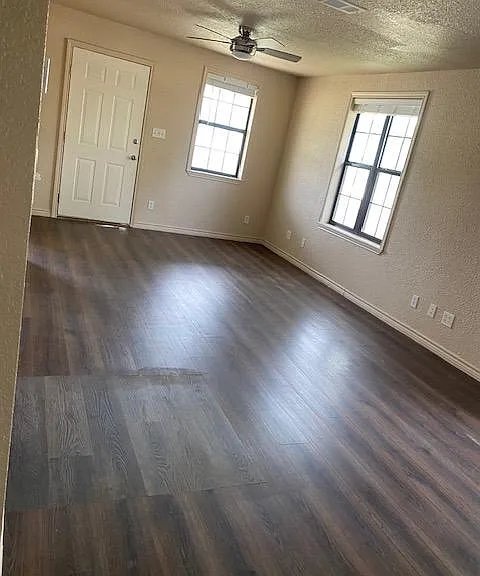 Foto del edificio - 605 Giddings St