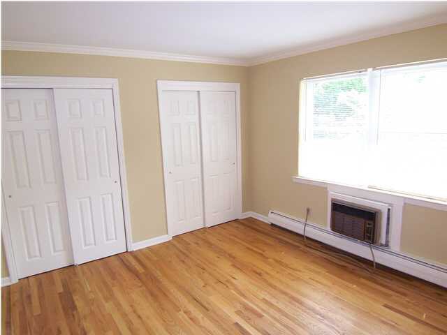 Building Photo - 46 King James Ln