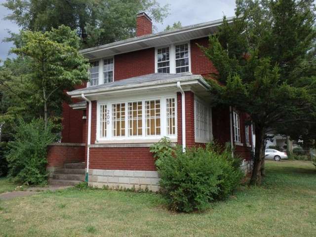 Foto del edificio - 200 Castlewood Dr