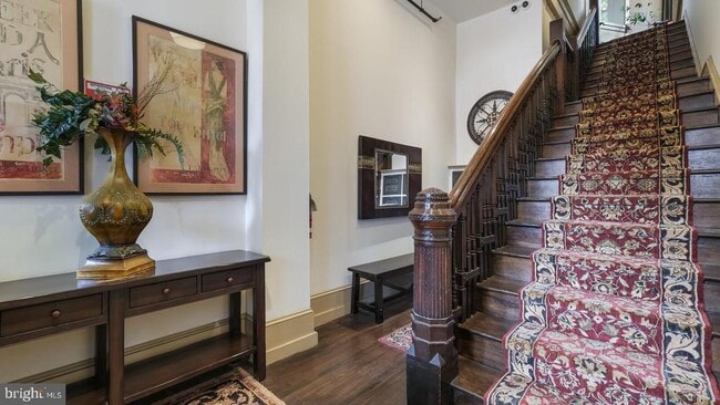 Building Photo - 22 N Main St