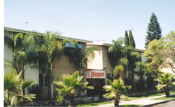Foto del edificio - Cedar Court South