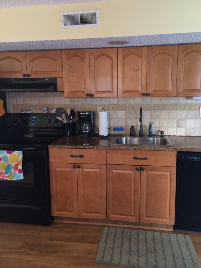 Foto del edificio - 121 West Ave