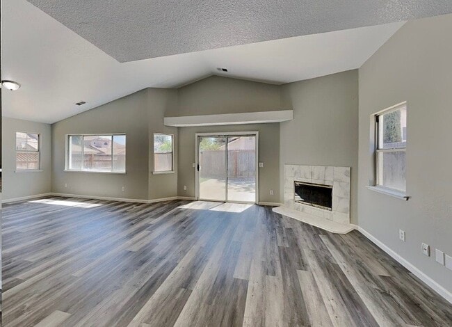Building Photo - 8346 Oakenshield Cir