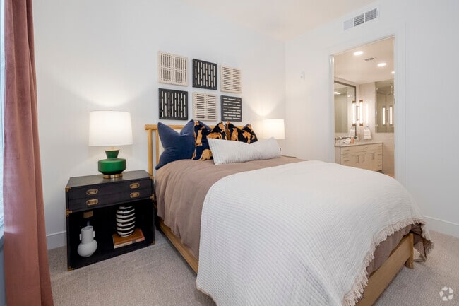 1BR, 1BA - 756SF - Bedroom - The Beverly