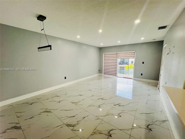 Foto del edificio - 12526 NW 11th Trail