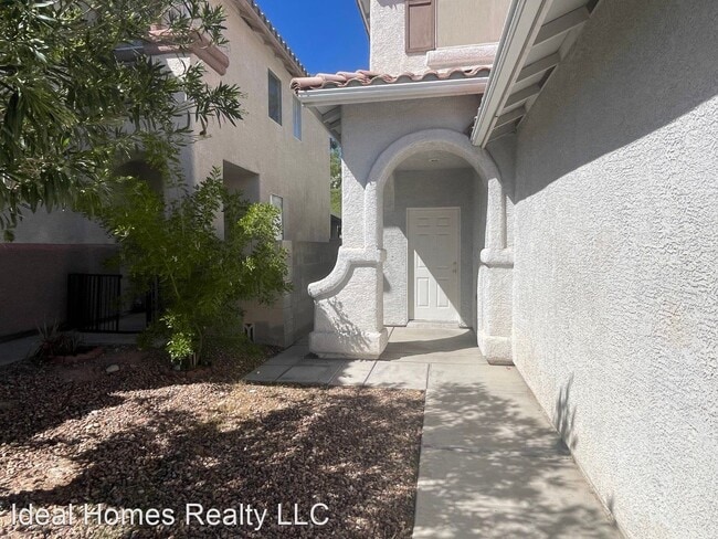 Building Photo - 4 br, 3 bath House - 8512 Titania Ct