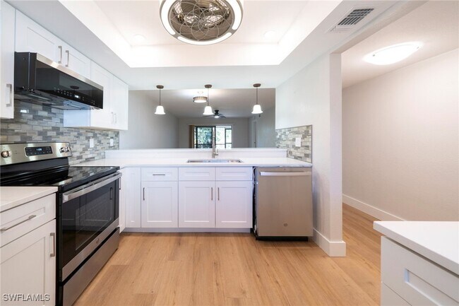 Building Photo - 17458 Blueberry Hill Dr