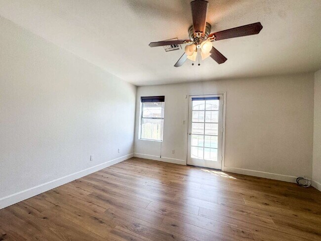 Foto del edificio - "Newly Renovated 3-Bedroom, 2-Bathroom Pool Home in Rancho Sereno!"