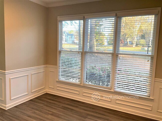 Building Photo - 3224 Belford Dr