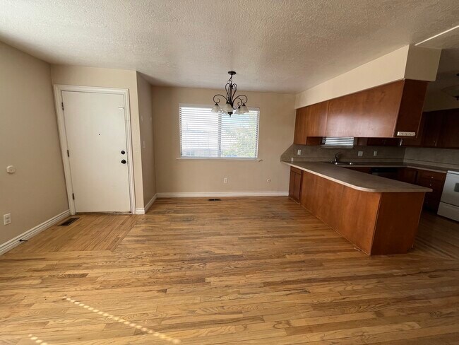 Dining Room - 245 Cherry Hill Dr