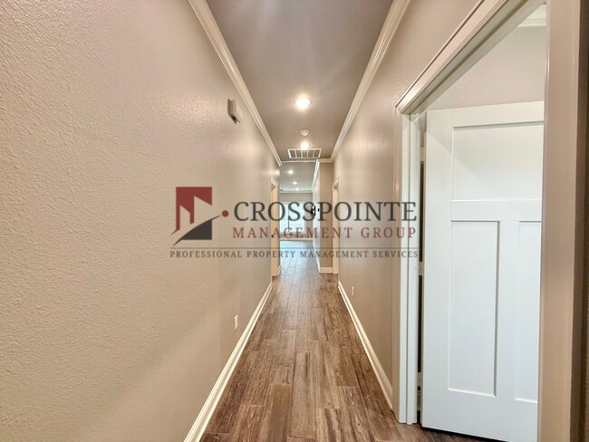 Foto del edificio - Beautiful 3 Bedroom 2 Bathroom Home!