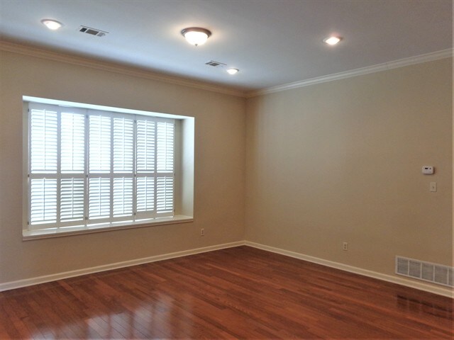 Foto del edificio - 6895 Clearpoint Dr