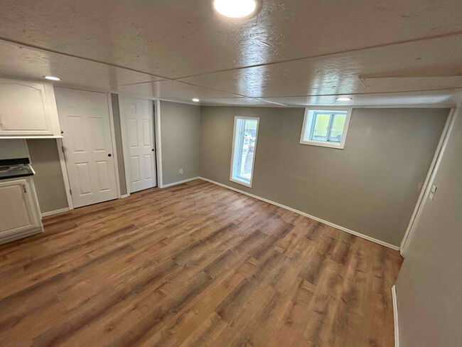 Building Photo - 2019 W Cucharras St