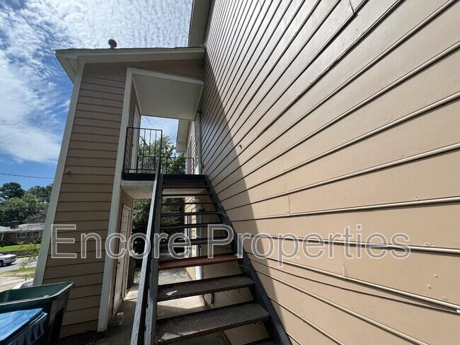 Photo - 2532 S Roxboro St Apartment