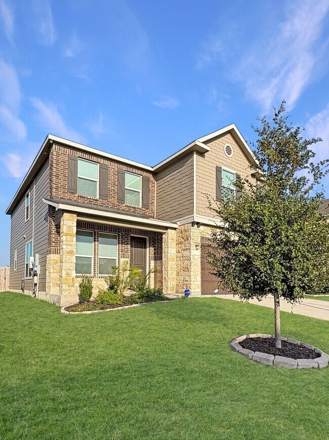 Foto del edificio - Contemporary Living in Seguin – Over 2,400 Sq Ft of Comfort