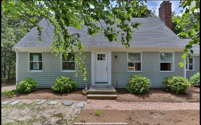 Building Photo - 80 Jennie Clark Rd