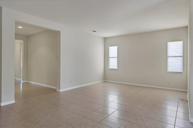 Building Photo - 6407 43rd Ct E