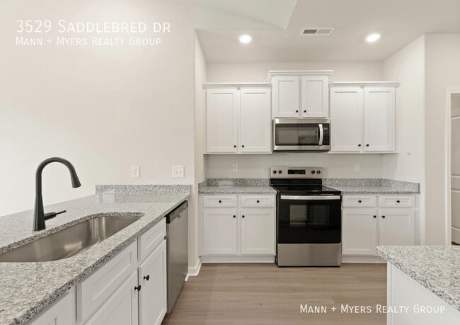 Building Photo - 3529 Saddlebred Dr