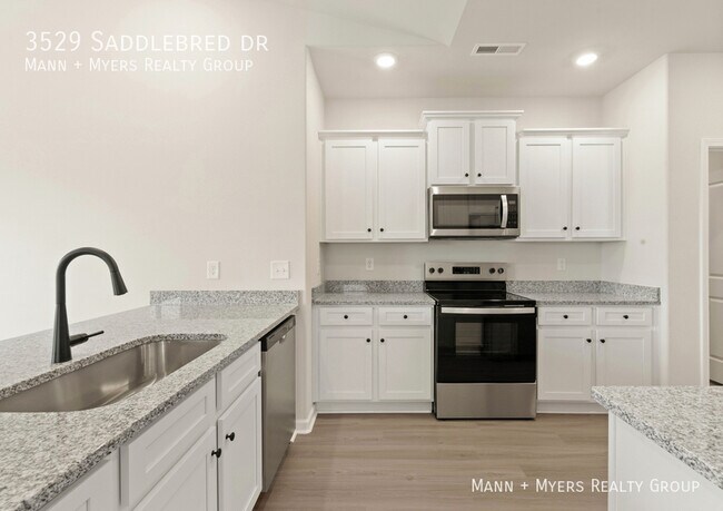 Foto del edificio - 3529 Saddlebred Dr