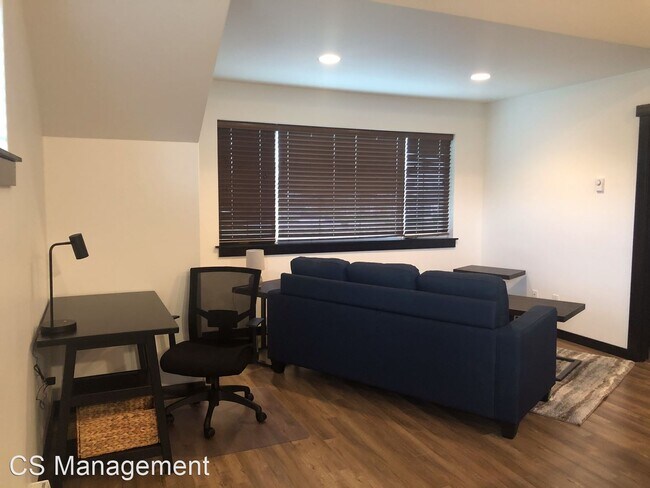 Building Photo - 1 br, 1 bath House - 4130 Renova Lane