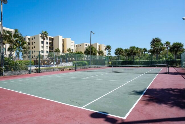 Tennis anyone? - 6307 S Hwy A1A