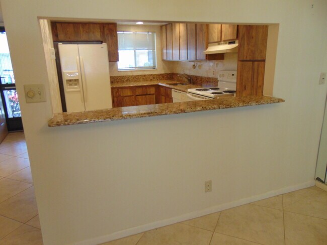 Foto del edificio - 3212 Strawflower Way