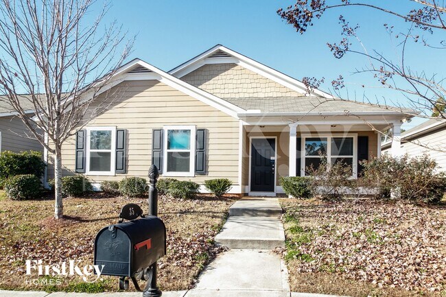 Building Photo - 35 Riviera Dr SE