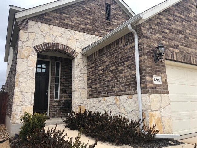 Foto del edificio - 8301 Prairie Rye Dr