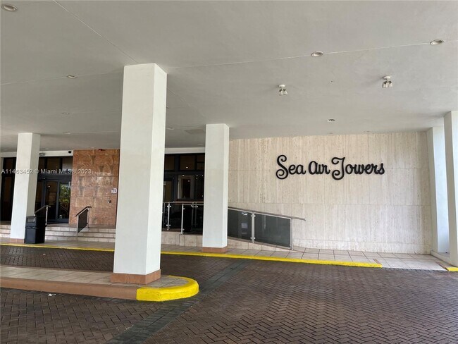 Foto del edificio - 3725 S Ocean Dr