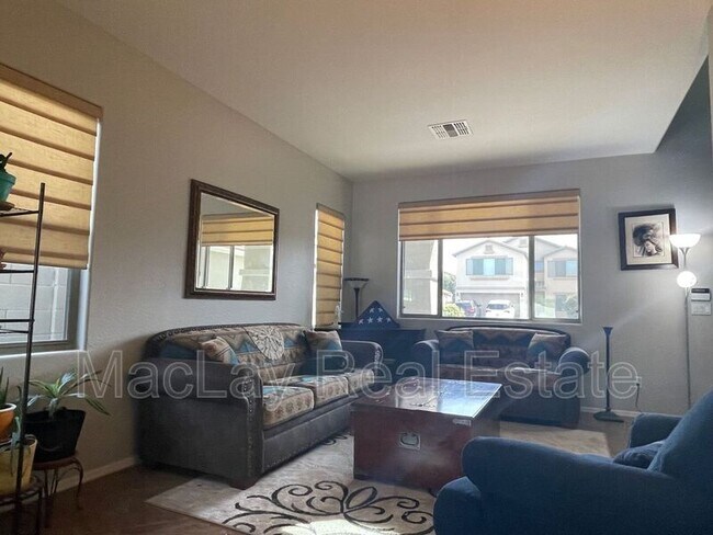Building Photo - 1534 W Agrarian Hills Dr