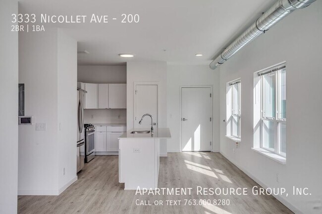 Foto del edificio - 3333 Nicollet Ave