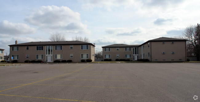 Building Photo - Easpointe Apartments