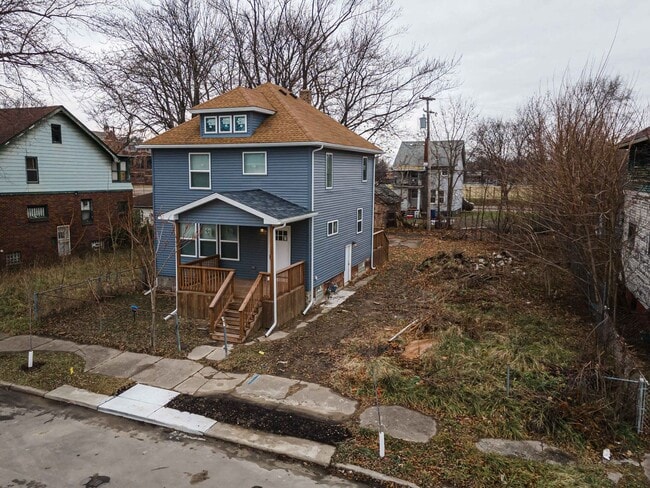 Building Photo - $1450 - Beautiful 3 bedroom home