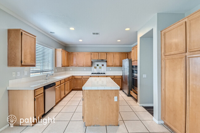 Building Photo - 13441 Stadium Way