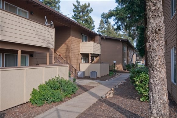 Building Photo - The Cascades Apartments