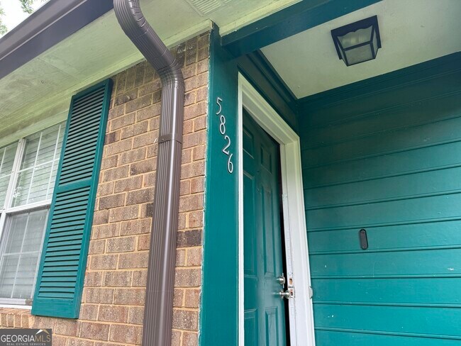 Foto del edificio - 5826 Trammell Rd